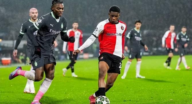 亚博-包含荷甲窗口期再迎强敌，巴黎圣日耳曼远射贴柱，主帅态度：更衣室稳定，赛季目标并未改变的词条-亚博