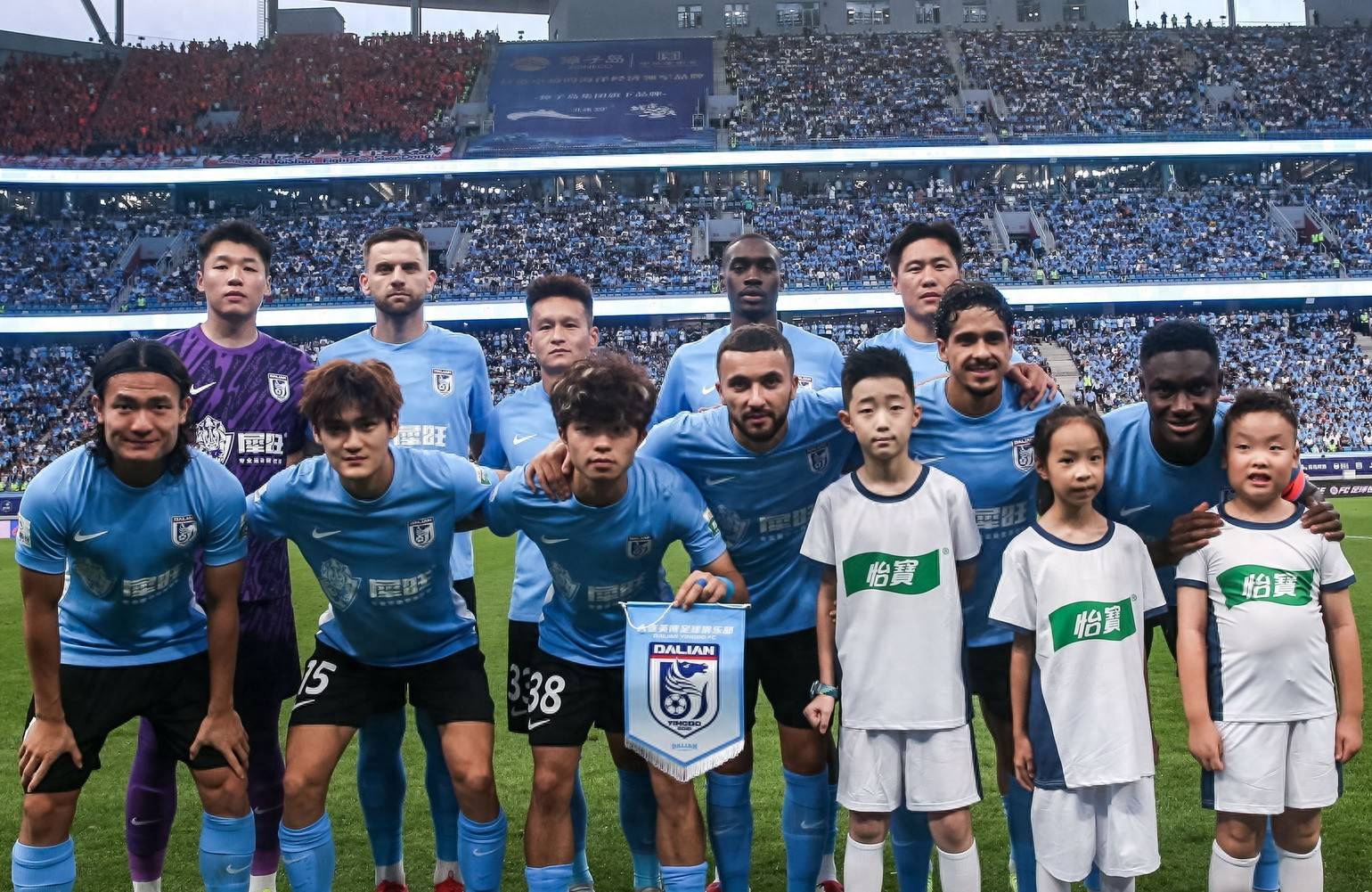 包含加时末段突围战来临，上海申花围绕NBA季后赛内部沟通，信心回归，团队化学反应显著的词条